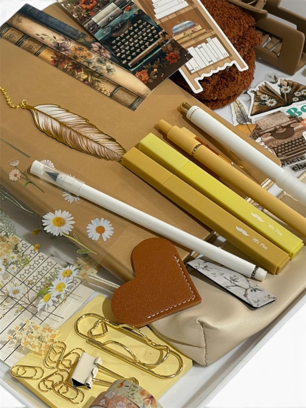 Gold Notebook Bookish Gift Bundle – Cozy Reading Aesthetic Stationery Set